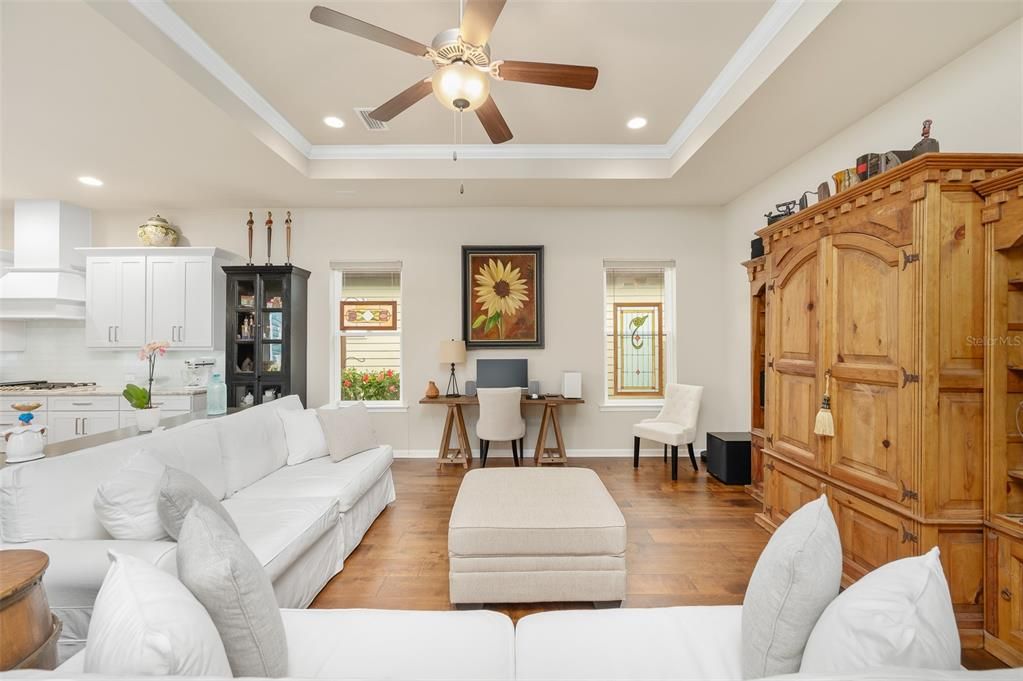 En Venta: $527,000 (3 camas, 2 baños, 2099 Pies cuadrados)