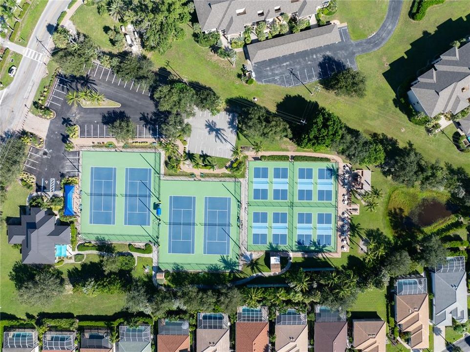 For Sale: $253,000 (2 beds, 2 baths, 1042 Square Feet)