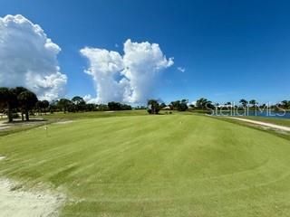 For Sale: $253,000 (2 beds, 2 baths, 1042 Square Feet)