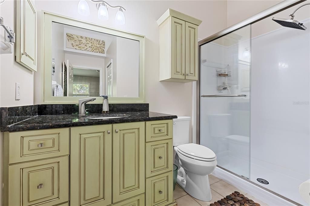 For Sale: $253,000 (2 beds, 2 baths, 1042 Square Feet)