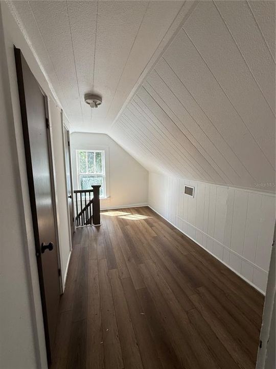 出租: $1,700 (3 贝兹, 1 浴室, 1326 平方英尺)