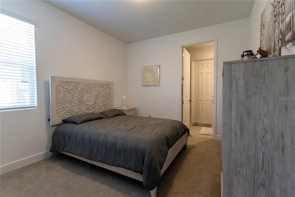 For Rent: $4,100 (6 beds, 4 baths, 3299 Square Feet)