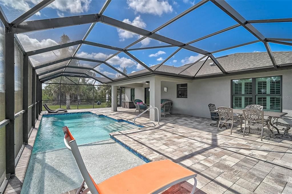 Activo con contrato: $469,900 (3 camas, 2 baños, 1436 Pies cuadrados)