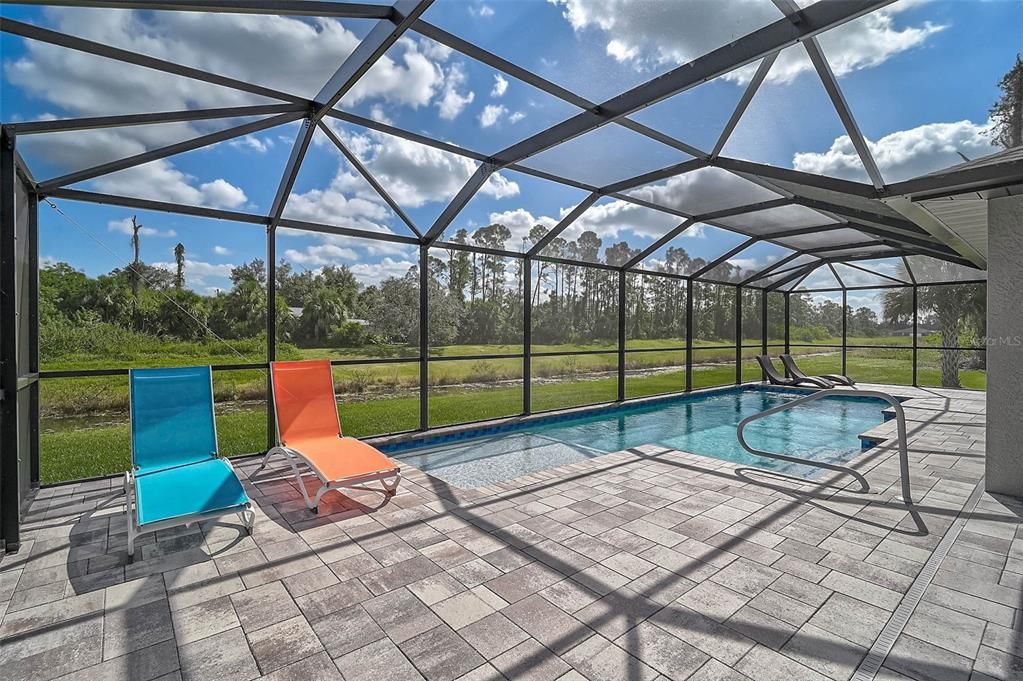 Activo con contrato: $469,900 (3 camas, 2 baños, 1436 Pies cuadrados)