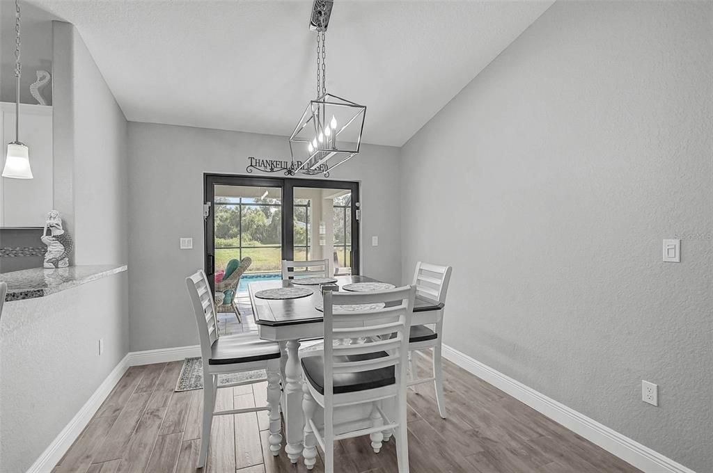 Activo con contrato: $469,900 (3 camas, 2 baños, 1436 Pies cuadrados)