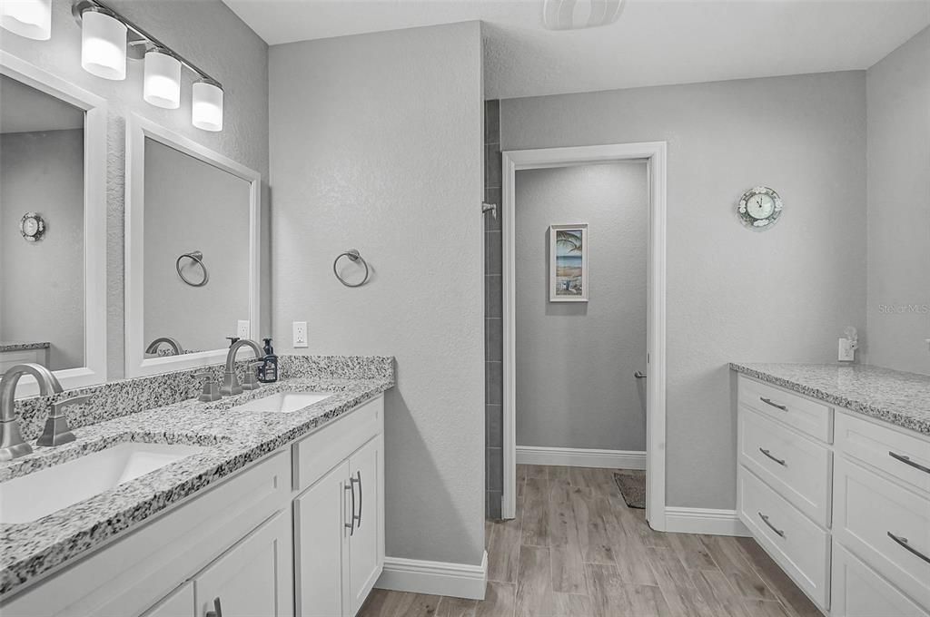 Activo con contrato: $469,900 (3 camas, 2 baños, 1436 Pies cuadrados)