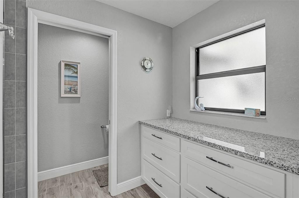 Activo con contrato: $469,900 (3 camas, 2 baños, 1436 Pies cuadrados)