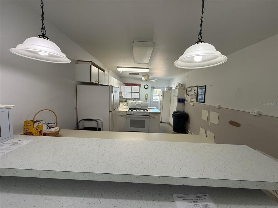 For Sale: $150,000 (2 beds, 2 baths, 880 Square Feet)