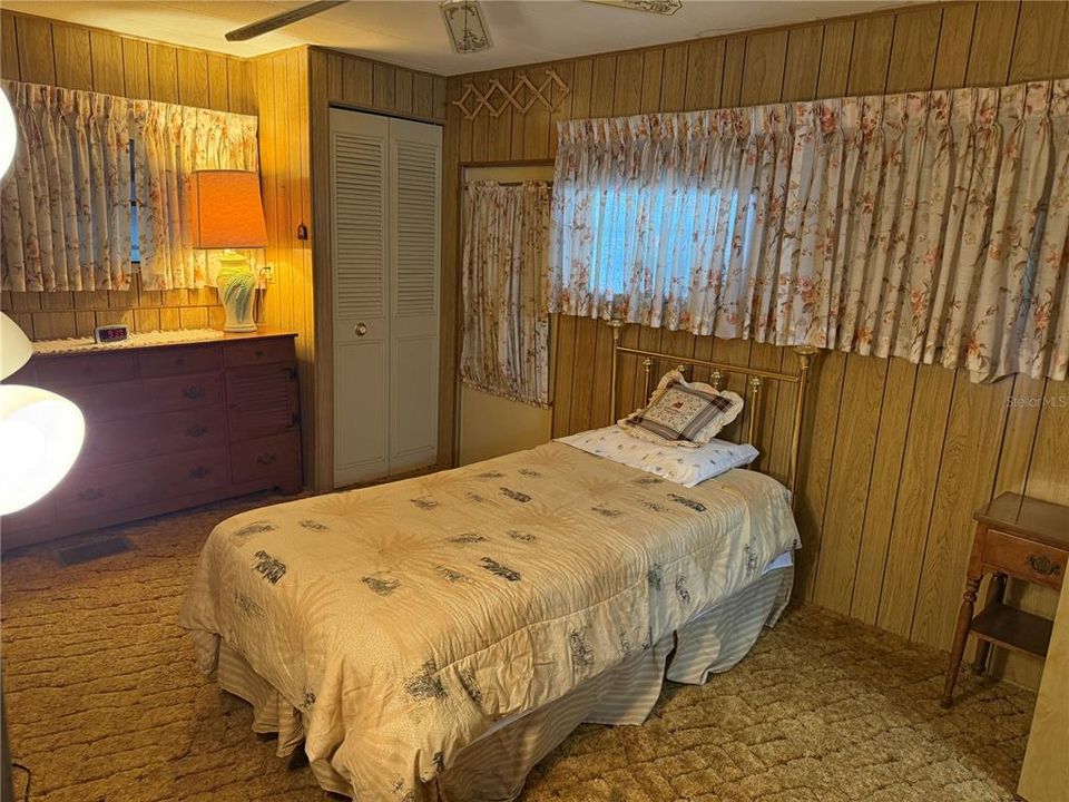 For Sale: $150,000 (2 beds, 2 baths, 880 Square Feet)