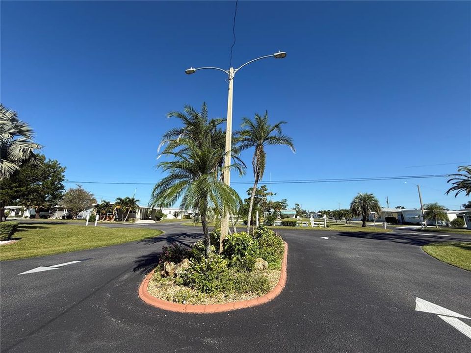 For Sale: $150,000 (2 beds, 2 baths, 880 Square Feet)