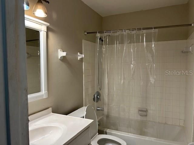 En Venta: $265,000 (3 camas, 2 baños, 1050 Pies cuadrados)