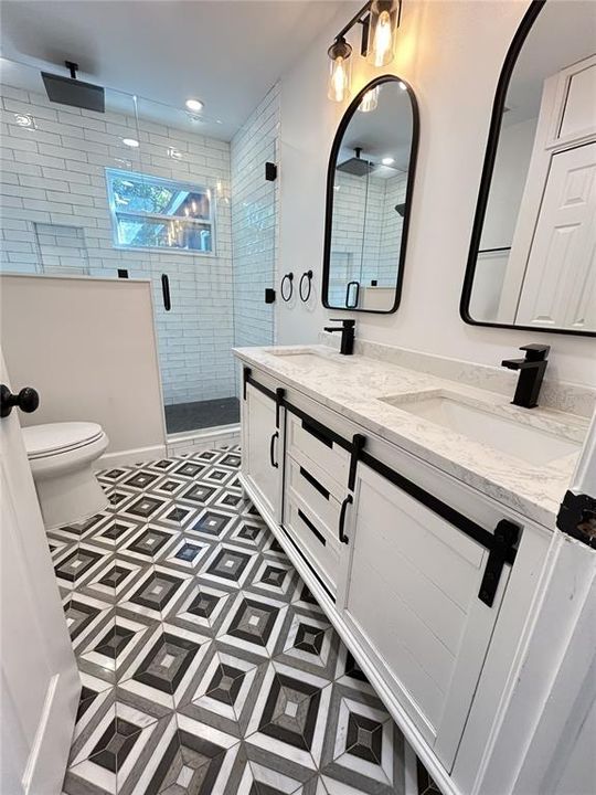 Под контрактом: $366,000 (3 спален, 2 ванн, 1054 Квадратных фут)