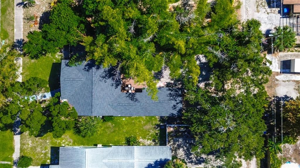 Под контрактом: $366,000 (3 спален, 2 ванн, 1054 Квадратных фут)