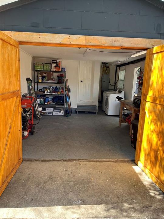 Под контрактом: $366,000 (3 спален, 2 ванн, 1054 Квадратных фут)