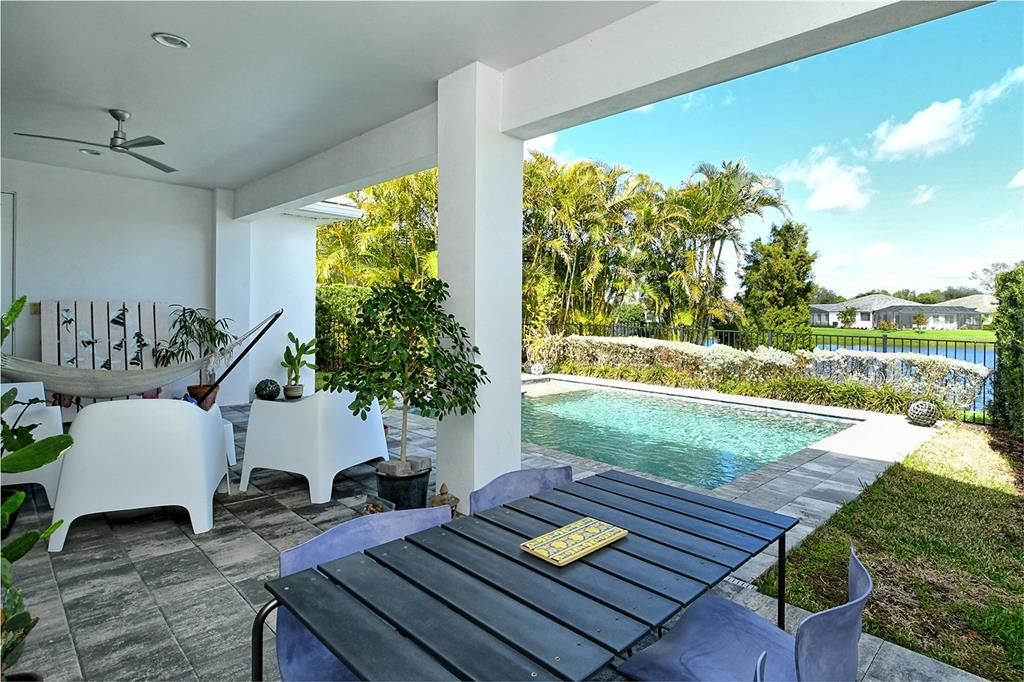 Active With Contract: $799,000 (3 beds, 3 baths, 2204 Square Feet)