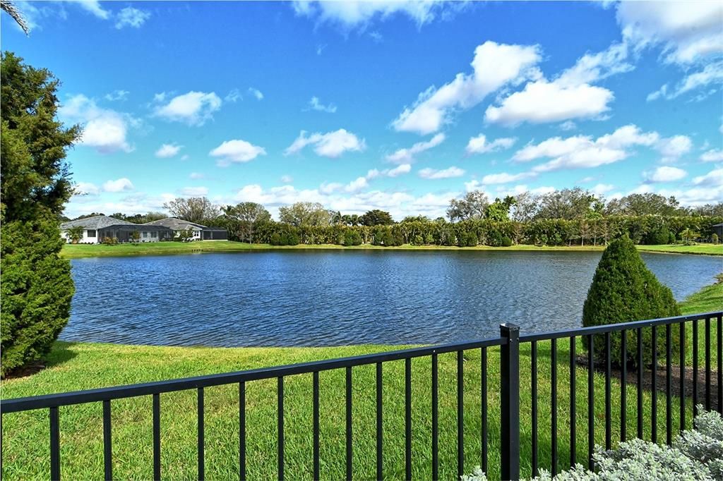 Active With Contract: $799,000 (3 beds, 3 baths, 2204 Square Feet)