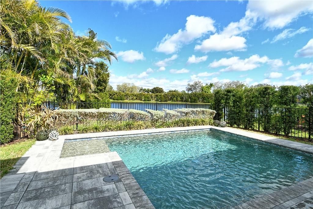 Active With Contract: $799,000 (3 beds, 3 baths, 2204 Square Feet)