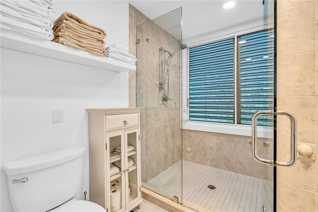 В аренду: $9,000 (2 спален, 2 ванн, 1514 Квадратных фут)