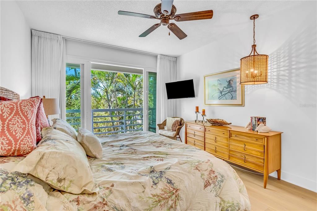 В аренду: $9,000 (2 спален, 2 ванн, 1514 Квадратных фут)