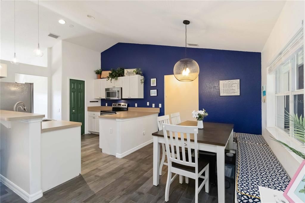 待售: $315,000 (3 贝兹, 2 浴室, 1883 平方英尺)