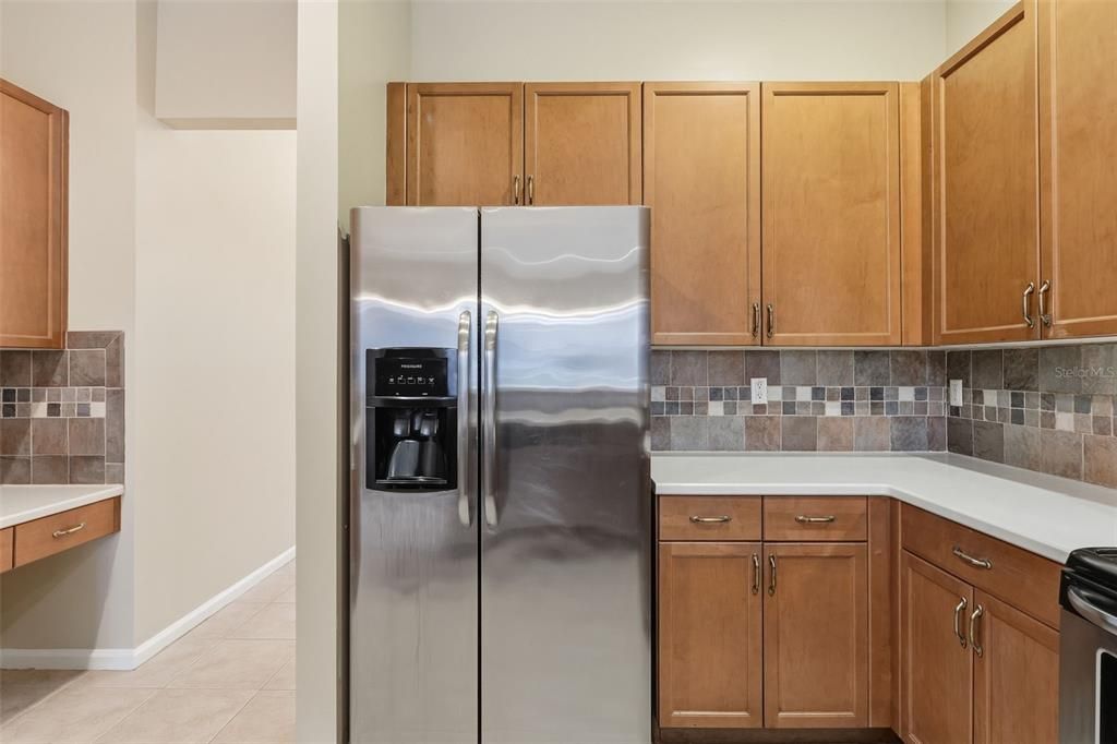 En Venta: $639,900 (5 camas, 3 baños, 2821 Pies cuadrados)