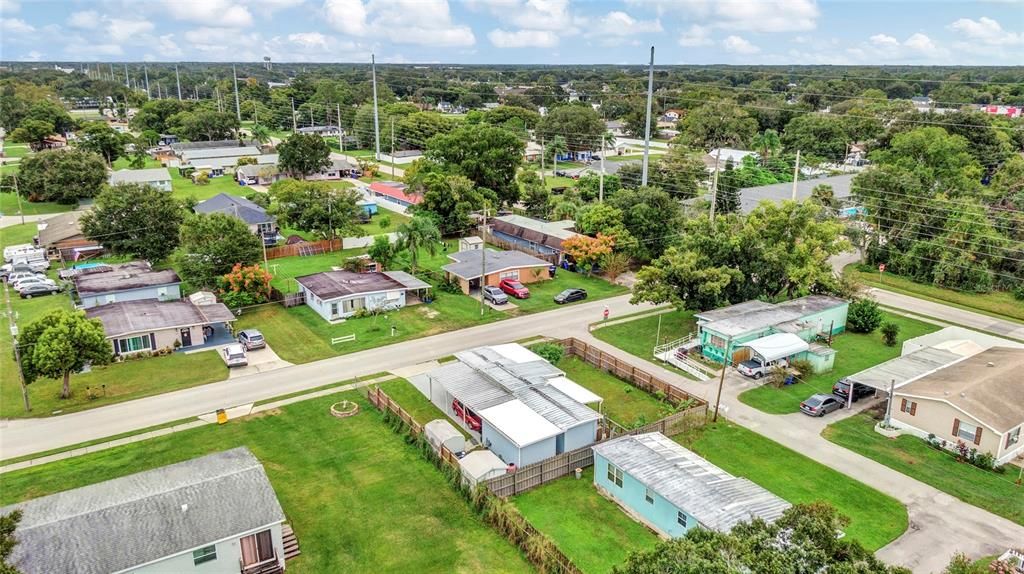 For Sale: $185,000 (2 beds, 1 baths, 744 Square Feet)