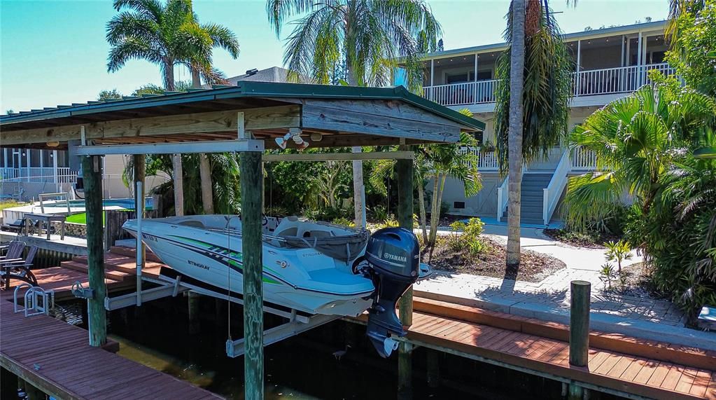 На продажу: $659,900 (4 спален, 4 ванн, 2192 Квадратных фут)