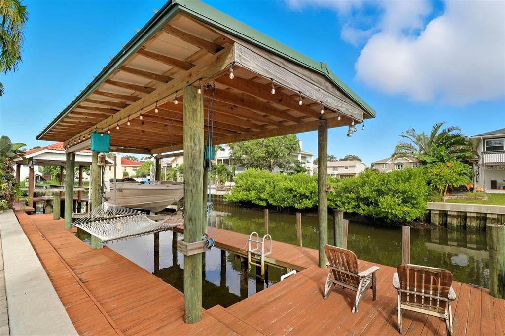 На продажу: $659,900 (4 спален, 4 ванн, 2192 Квадратных фут)