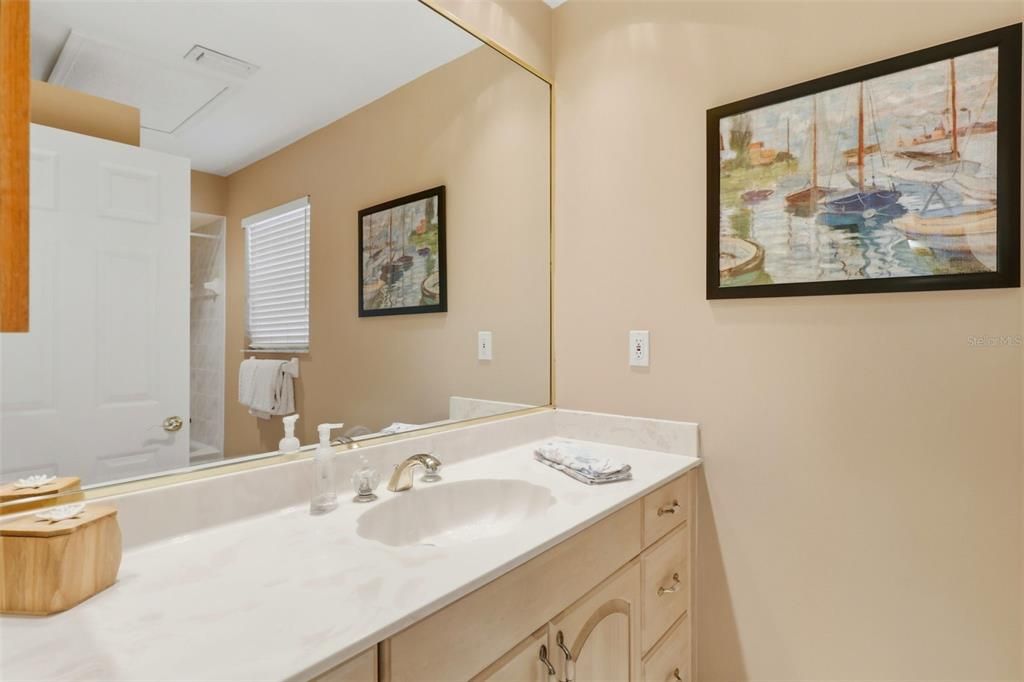 На продажу: $659,900 (4 спален, 4 ванн, 2192 Квадратных фут)