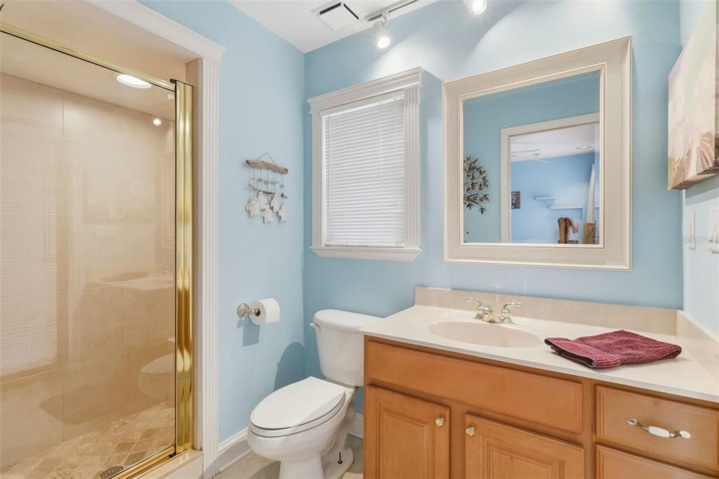 На продажу: $659,900 (4 спален, 4 ванн, 2192 Квадратных фут)