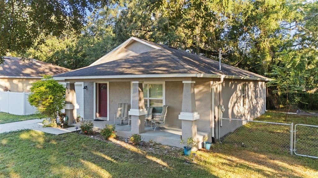 For Sale: $389,900 (3 beds, 2 baths, 1361 Square Feet)