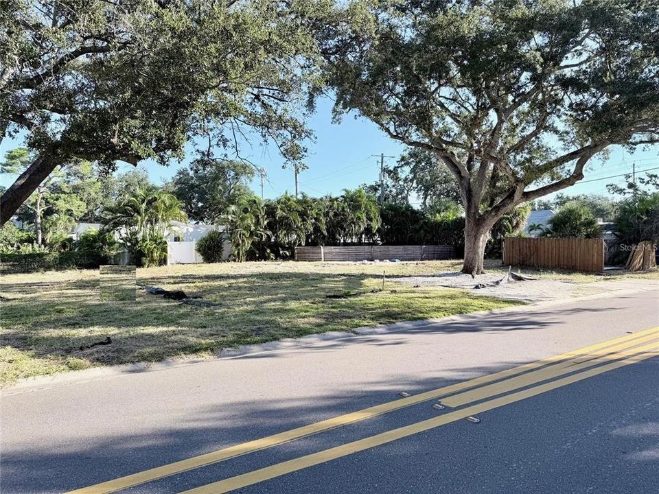 For Sale: $650,000 (0.22 acres)