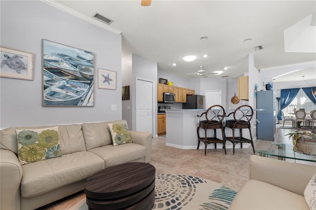 For Sale: $499,000 (3 beds, 2 baths, 2263 Square Feet)