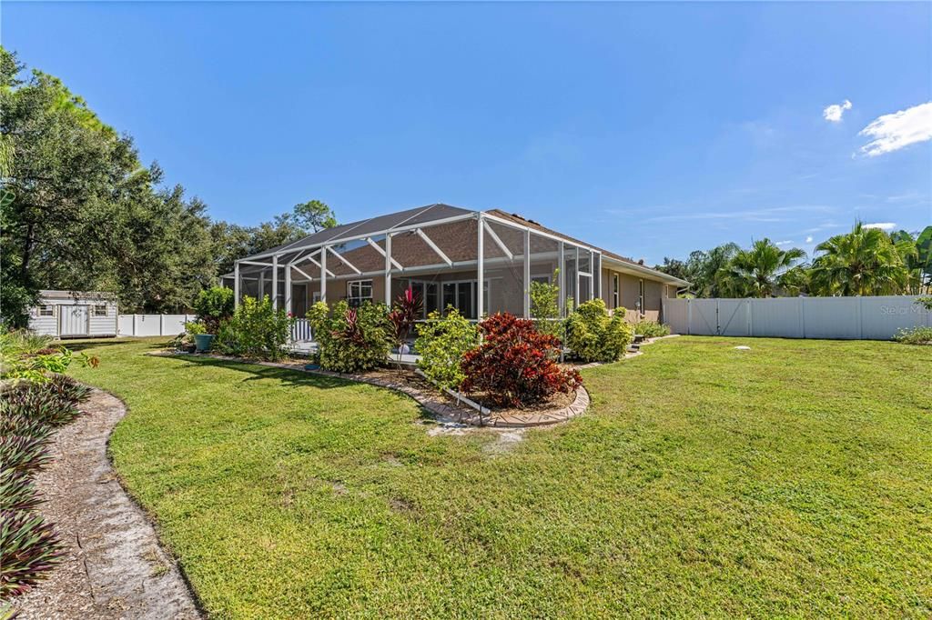 For Sale: $499,000 (3 beds, 2 baths, 2263 Square Feet)