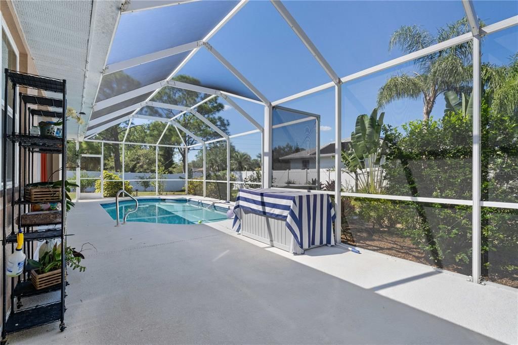 For Sale: $499,000 (3 beds, 2 baths, 2263 Square Feet)