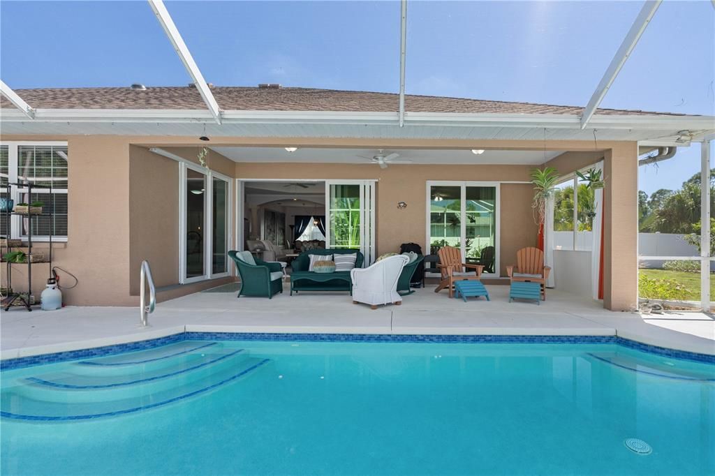 For Sale: $499,000 (3 beds, 2 baths, 2263 Square Feet)