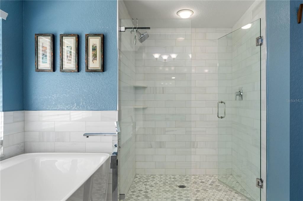 For Sale: $499,000 (3 beds, 2 baths, 2263 Square Feet)