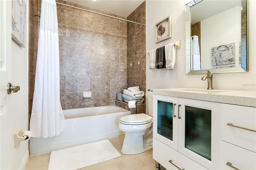 待售: $1,175,000 (3 贝兹, 3 浴室, 1995 平方英尺)