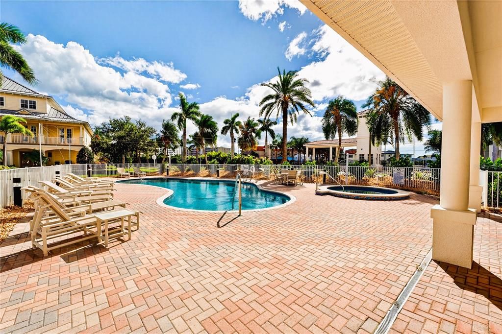 待售: $1,175,000 (3 贝兹, 3 浴室, 1995 平方英尺)