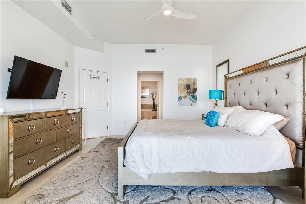 待售: $1,175,000 (3 贝兹, 3 浴室, 1995 平方英尺)