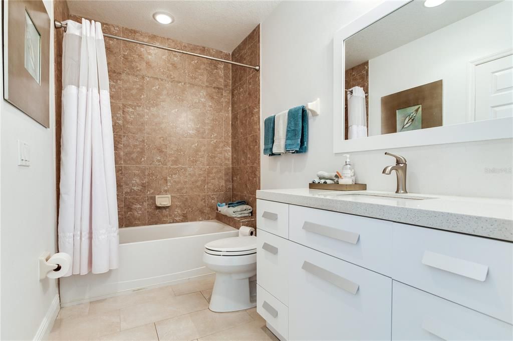 待售: $1,175,000 (3 贝兹, 3 浴室, 1995 平方英尺)