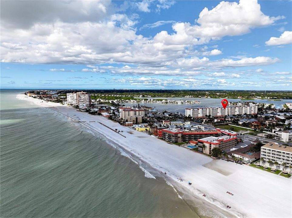 待售: $1,175,000 (3 贝兹, 3 浴室, 1995 平方英尺)