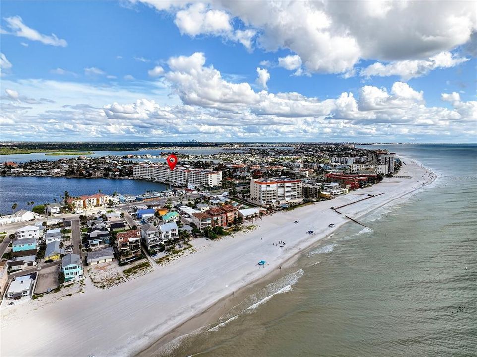 待售: $1,175,000 (3 贝兹, 3 浴室, 1995 平方英尺)