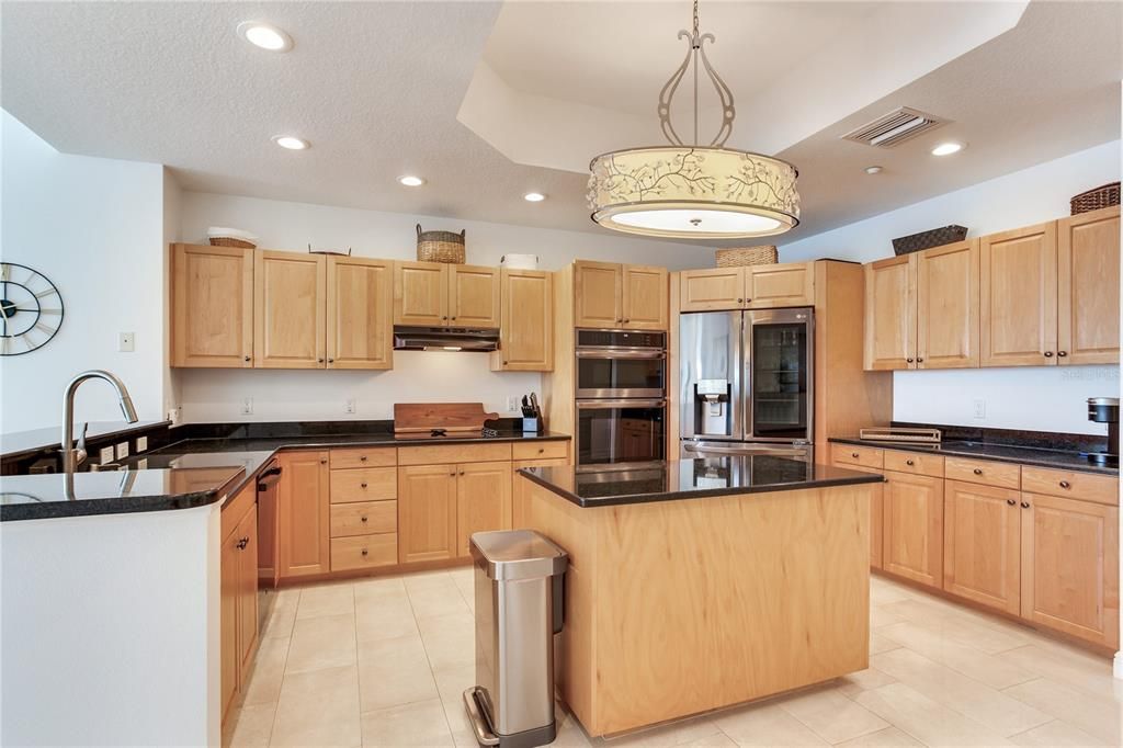 待售: $1,175,000 (3 贝兹, 3 浴室, 1995 平方英尺)