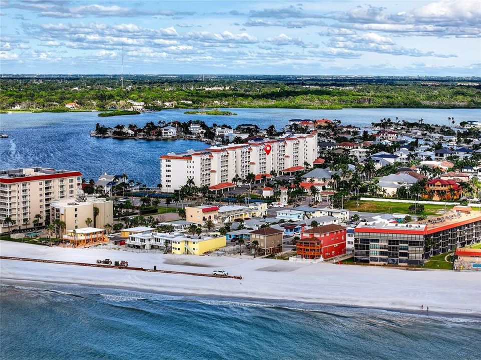 待售: $1,175,000 (3 贝兹, 3 浴室, 1995 平方英尺)