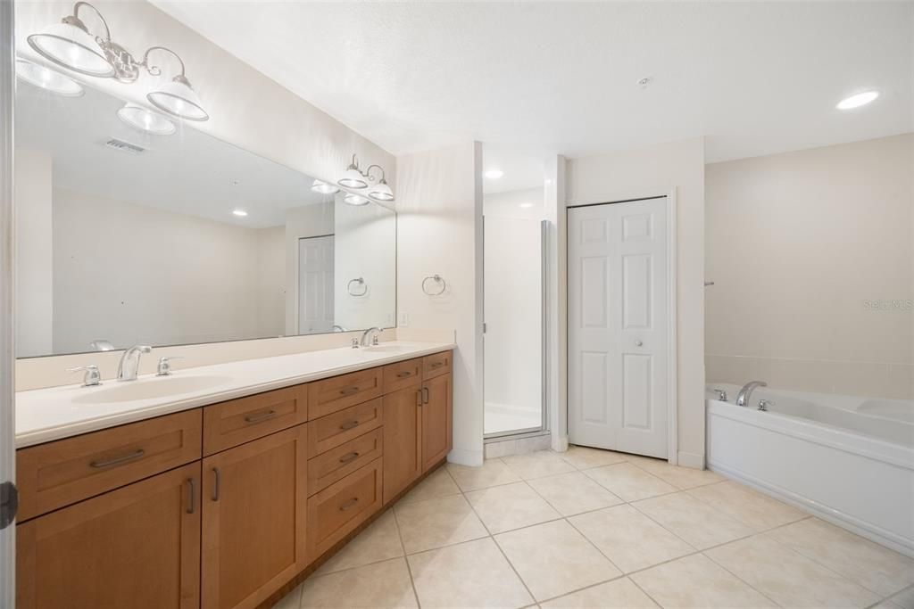 For Sale: $479,000 (3 beds, 2 baths, 2260 Square Feet)