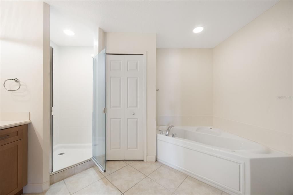 For Sale: $479,000 (3 beds, 2 baths, 2260 Square Feet)