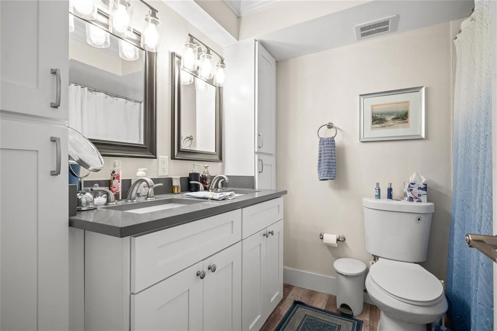 合同活跃: $564,900 (3 贝兹, 2 浴室, 1397 平方英尺)