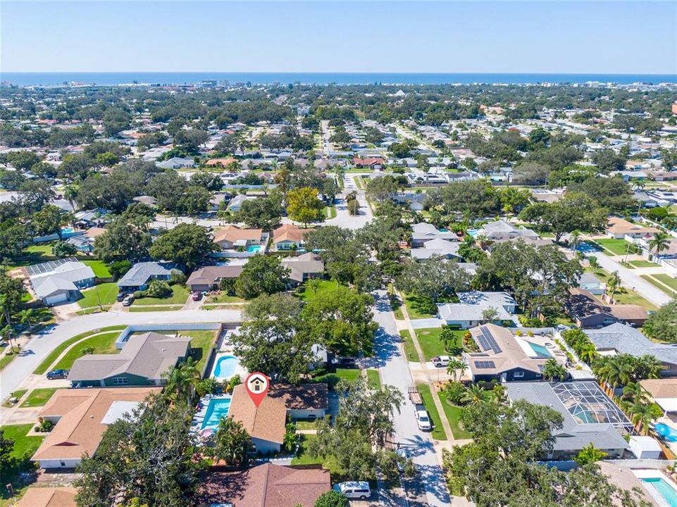 合同活跃: $564,900 (3 贝兹, 2 浴室, 1397 平方英尺)