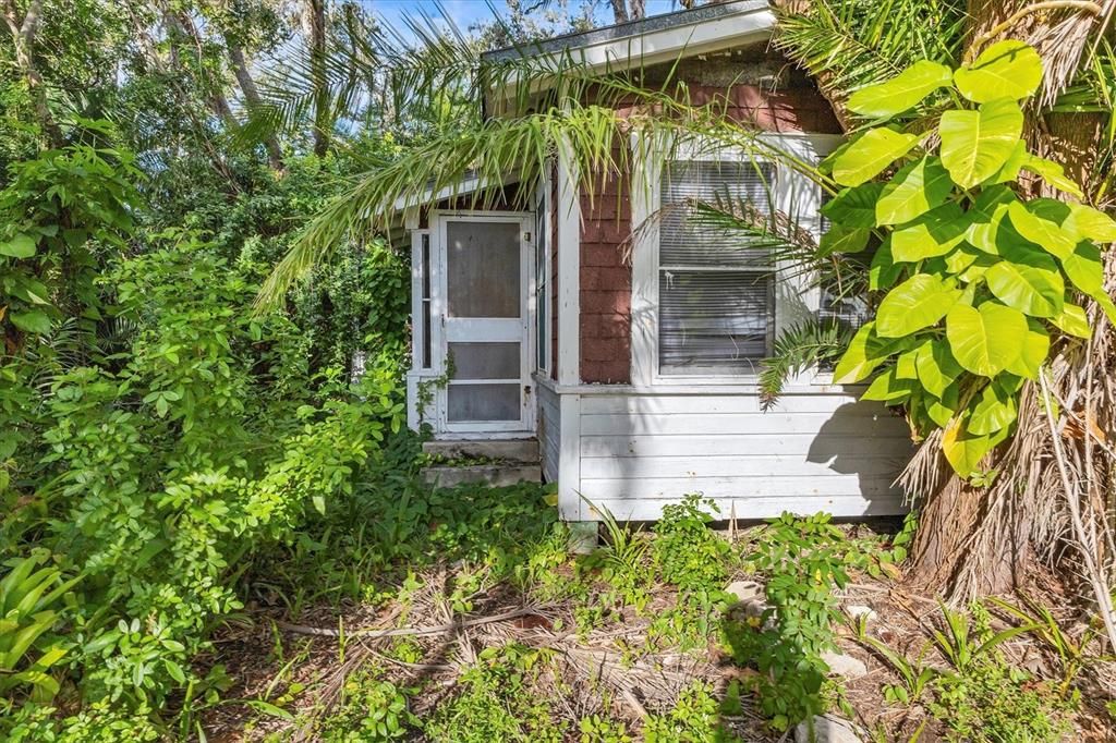 Active With Contract: $139,900 (0.12 acres)